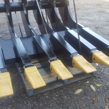 Excavator severe duty scoop rake View - 1